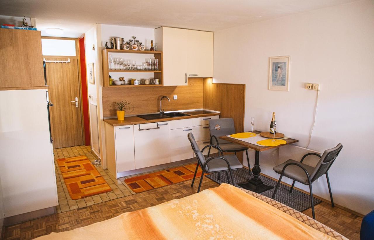 Soncni Apartma بوويتش المظهر الخارجي الصورة